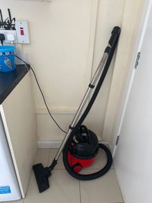 Henry hoover