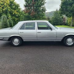 Superb 1976 SE280 Mercedes Saloon