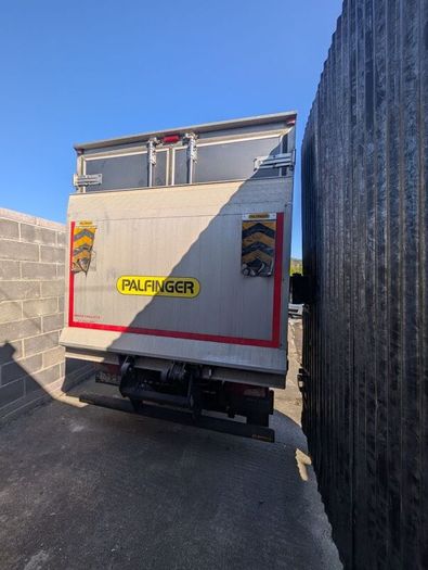 2017 Mercedes Sprinter fidge unit with tail lift