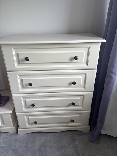 Bedroom Furniture Set