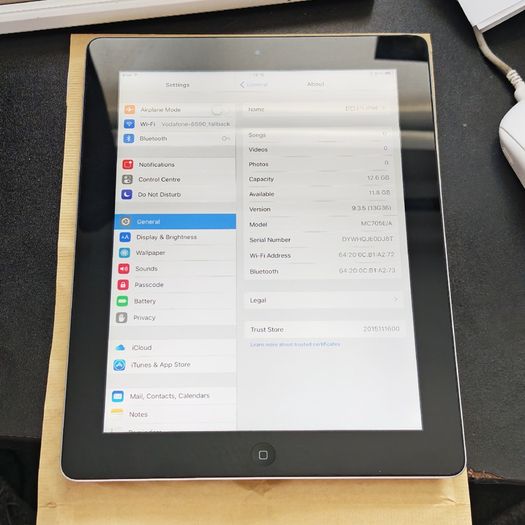 Apple iPad 3rd Gen 16GB Silver