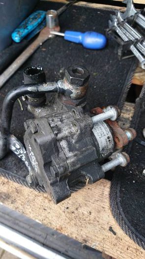 Audi power steering pump. Intercooler Flayweel clutch kit 2.0tdi oil pump injectors gps suspension parts steering rack s-line 6 speed