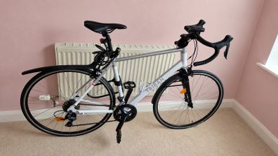 Triban 500 women's road bike + complete accessories kit