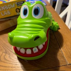 crocodile dentist game