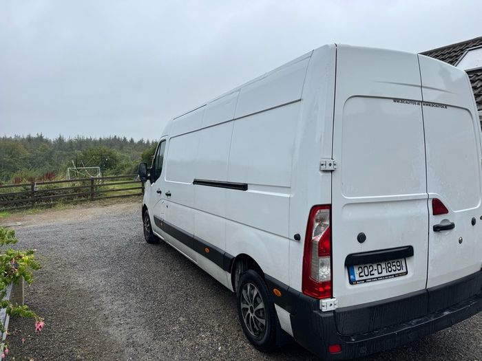 nissan nv400 2020