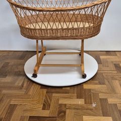 New Extra Large Wicker Basket with Stand for Newborn