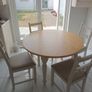 dining table and 4 chairs Image 2