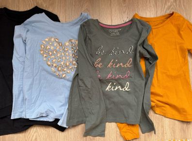 Large bundle of girls clothes 8-9yrs