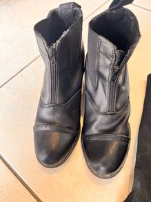 Kids riding ankle boots size 3