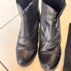 Kids riding ankle boots size 3