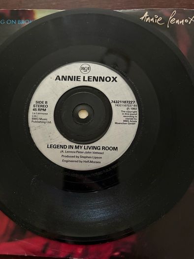Annie Lennox Walking on Broken Glass 1992 RCA 7 inch single