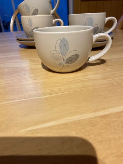 Cup and saucer x 4 EDEN