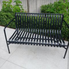 Garden Bench (Hay Palissade)