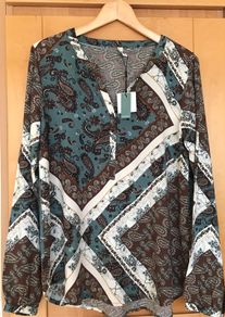 BNWT Ladies Blouse by Soya Concept