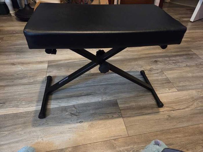 Piano stool and keyboard stand