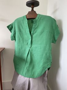 Green linen blouse Uk 8-12