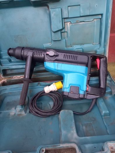 Makita SDS Max Hammer Drill