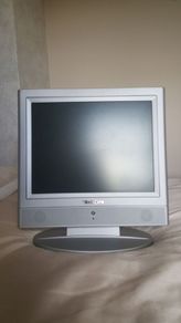 15" TV monitor
