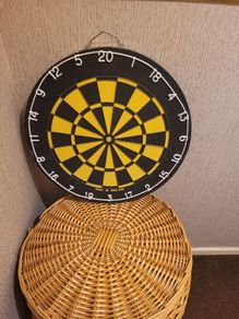 dart board