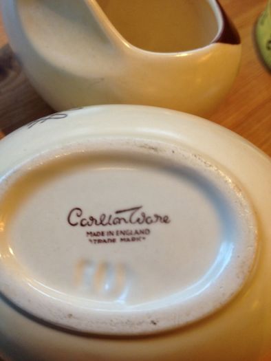 2 Carlton Ware dishes