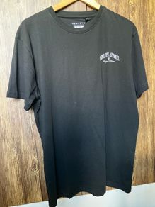 Henleys Apparel NEW black t-shirt XL postage FREE