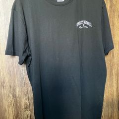 Henleys Apparel NEW black t-shirt XL postage FREE