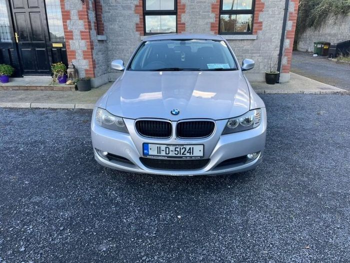 BMW 3-Series 2011
