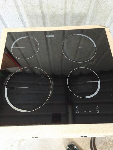 Zanussi Electric Hob
