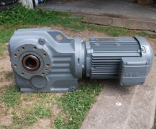 Sew-eurodrive  KA77 DRE100LC4 Motor And Gearbox
