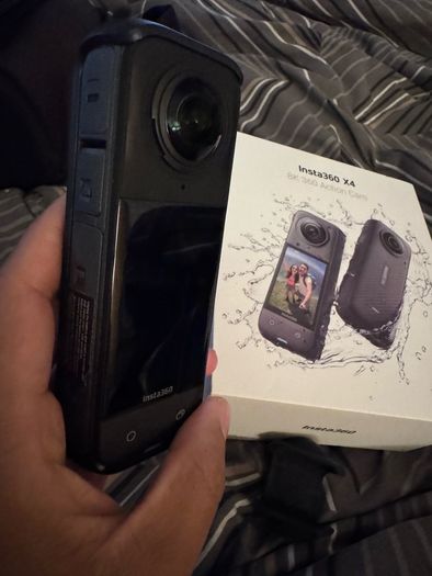 Insta360 X4