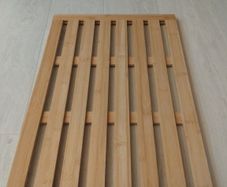 Wooden shower stand / mat