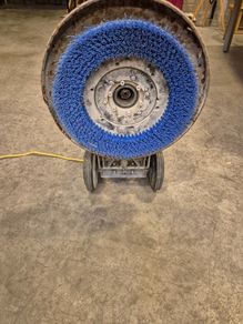 Floor buffer