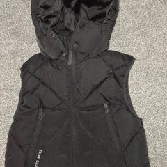 Boys gilet River island age