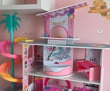 Doll house