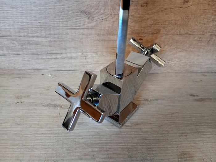 Mayfair Ice Fall Bathroom tap, Mono block + waste Kit
