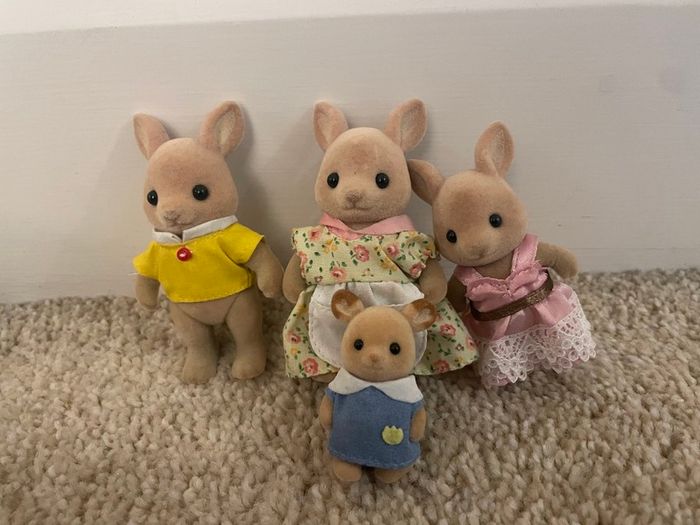 Sylvanian Families bundle - Treehouse, House and Boutique