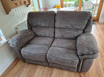 2 seater recliner sofa/couch