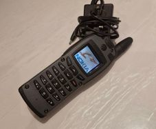 Nokia THR 4 THR880 Made in Finland TETRA, charger Nokia EADS TEA2