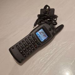 Nokia THR 4 THR880 Made in Finland TETRA, charger Nokia EADS TEA2