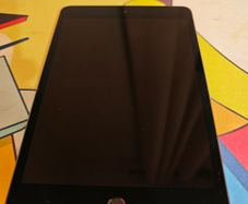 iPad Mini 5th Gen (A2133) - Good Condition - Unlocked / Clean iCloud