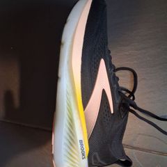 Brooks womens runners. 6.5 uk