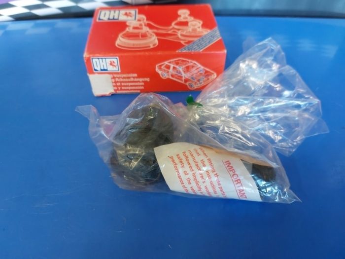 QH Bluebird tie rod end