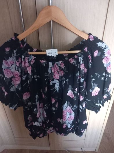 Ladies Quiz Black & Pink Floral Top