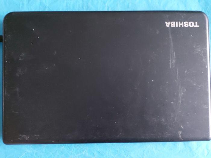 Toshiba Satellite Model C50-A-16C, Intel Pentium CPU B960, 2.2 GHz, 6GB Ram, 1 Terrabyte HDD, Microsoft Edge, Chrome, and VLC