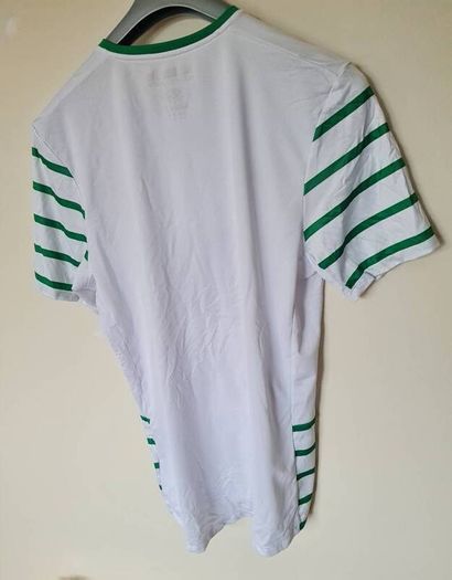 2016/17 umbro ireland away shirt Size xl Pit to pit 23" white In excellent condition
