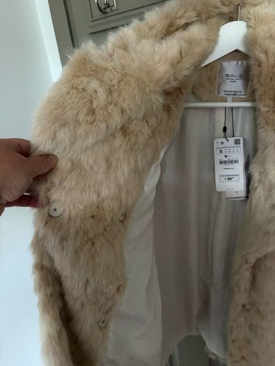 New with tags Zara faux fur in blonde