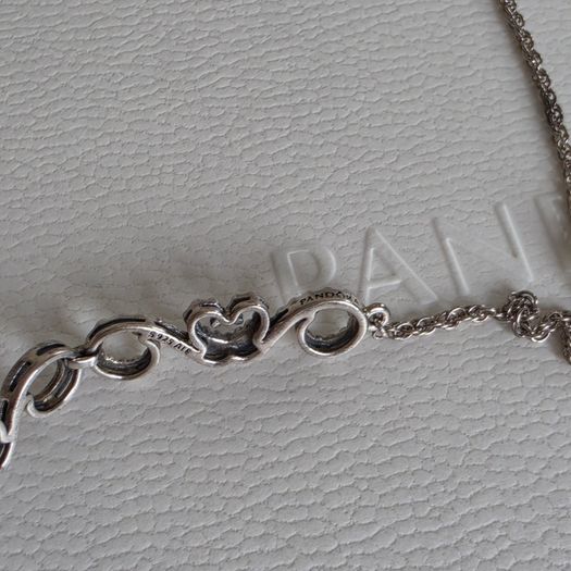 Pandora heart swirls choker necklace very good condition fully hallmarked(no box)