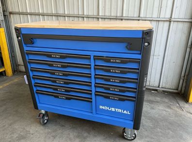 Brand New 12drawer Tool Chest Full Of Tools