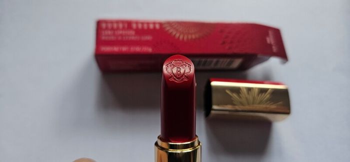 Bobbi Brown Luxe Lipstick in 800 Parisian Red