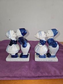 Pair of Delft Blue Kissing Couple Figures